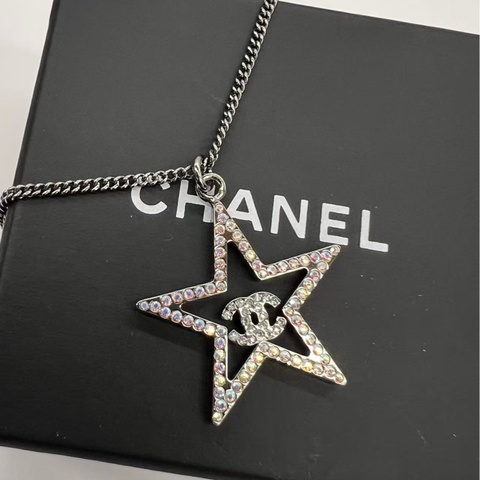 Chanel 星星項鍊