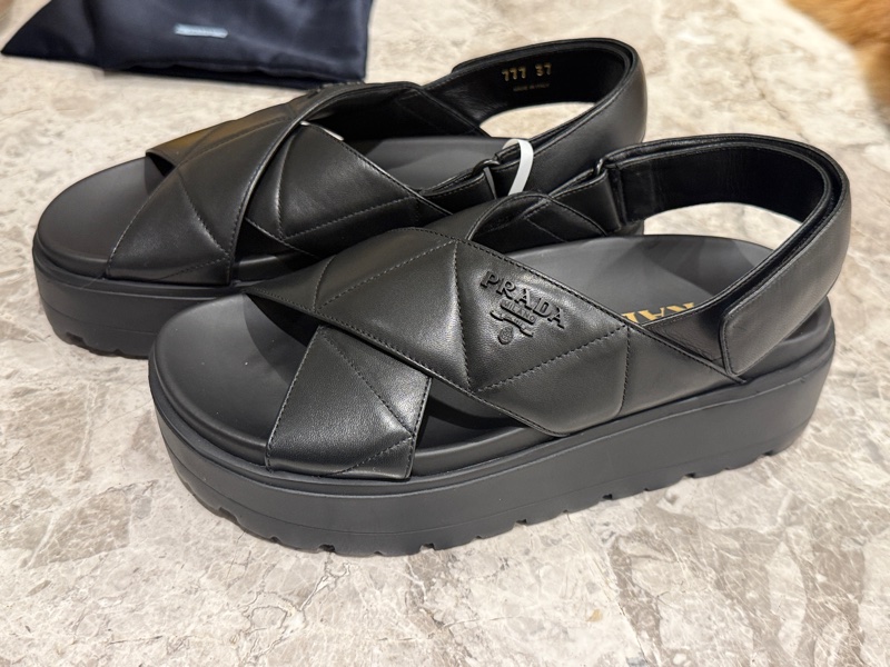 Prada厚底交叉涼鞋全新-5
