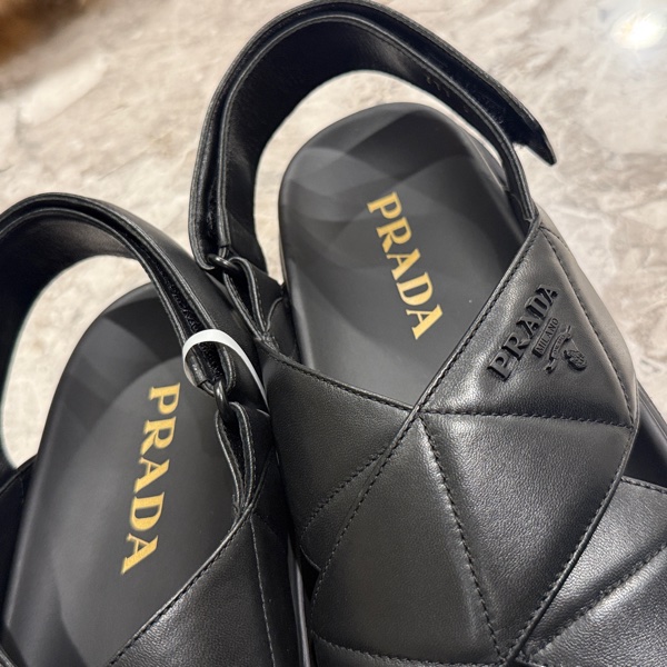 Prada厚底交叉涼鞋全新-9