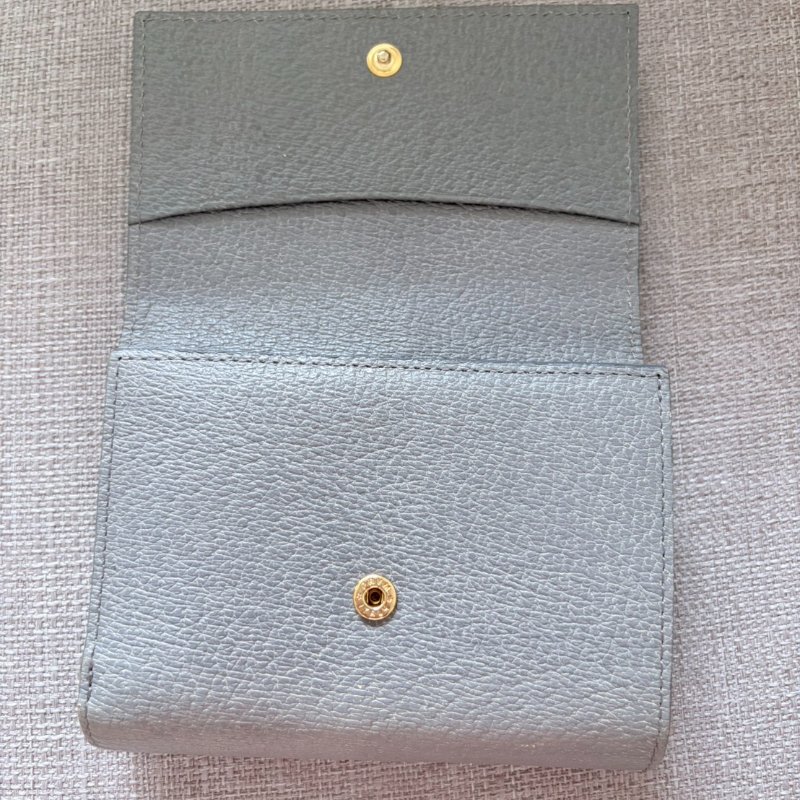 Vivenne Westwood 已絕版淺灰藍 口金中短夾-14