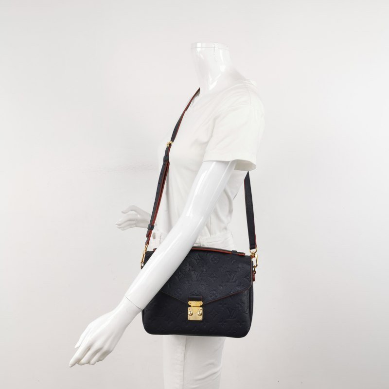 Louis Vuitton (LV) Pochette Metis中型牛皮壓花S-lock鎖扣郵差包斜挎包單肩包芯片款-1