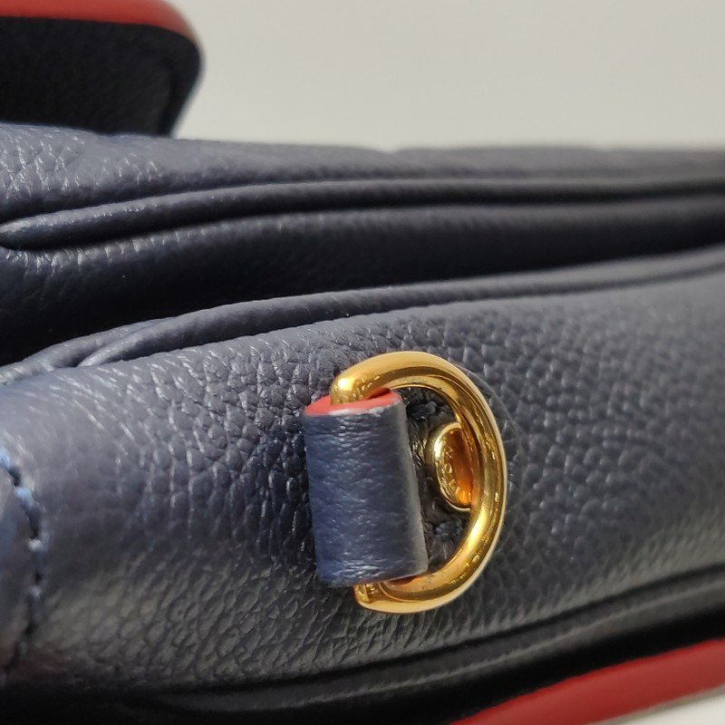 Louis Vuitton (LV) Pochette Metis中型牛皮壓花S-lock鎖扣郵差包斜挎包單肩包芯片款-16