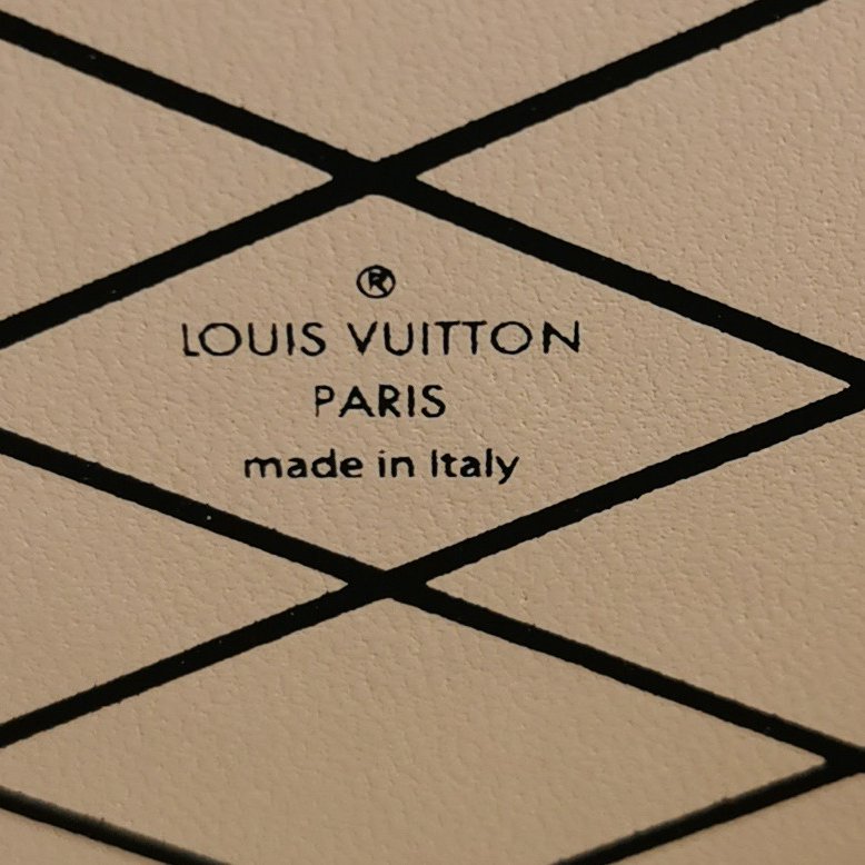 Louis Vuitton (LV) Petite Malle小盒子小號牛皮Monogram印花S-lock鎖扣斜挎包肩包-7