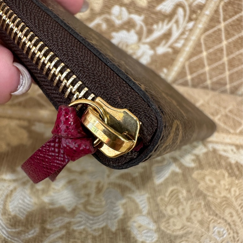 LV 原花金釦Clemenceㄇ拉8卡長夾M60742-5