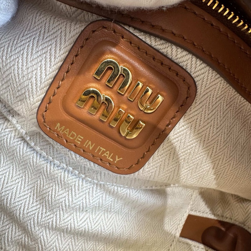 99新💚Miumiu繆繆 棕色系拼色保齡球手提包單肩包 金扣 底長28cm❤️正品保障-8