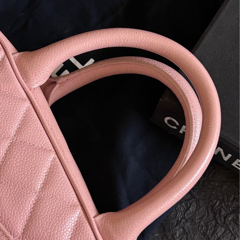 香奈兒/Chanel 粉色荔枝紋手提保齡球包小號 8開 27cm×15cm。-5