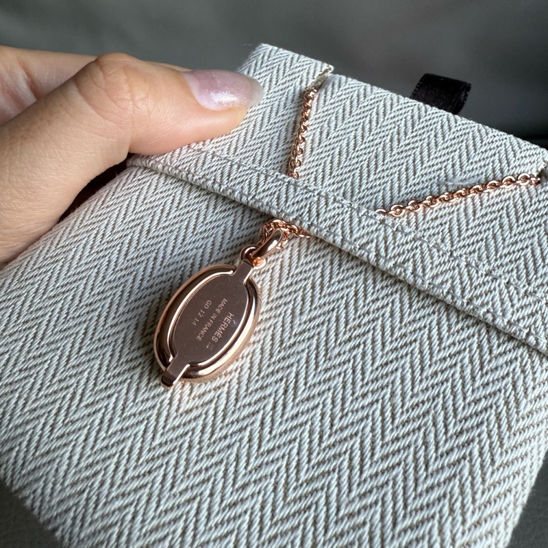 全新 現貨 🍊Hermes Mini Maillon pendant 豬鼻 頸鏈 項鍊 白色 玫瑰金-3