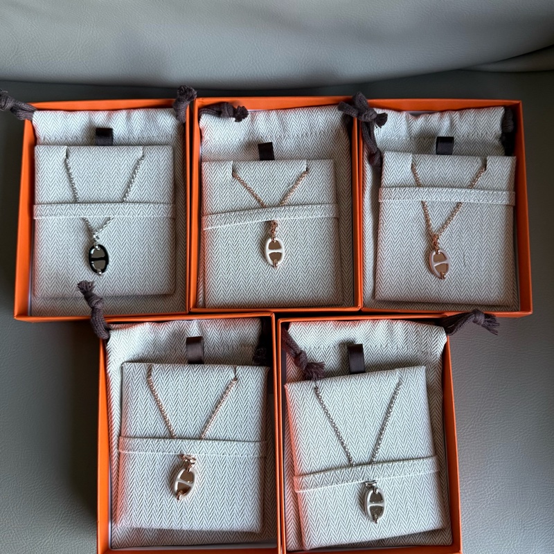 全新 現貨 🍊Hermes Mini Maillon pendant 豬鼻 頸鏈 項鍊 白色 玫瑰金-4