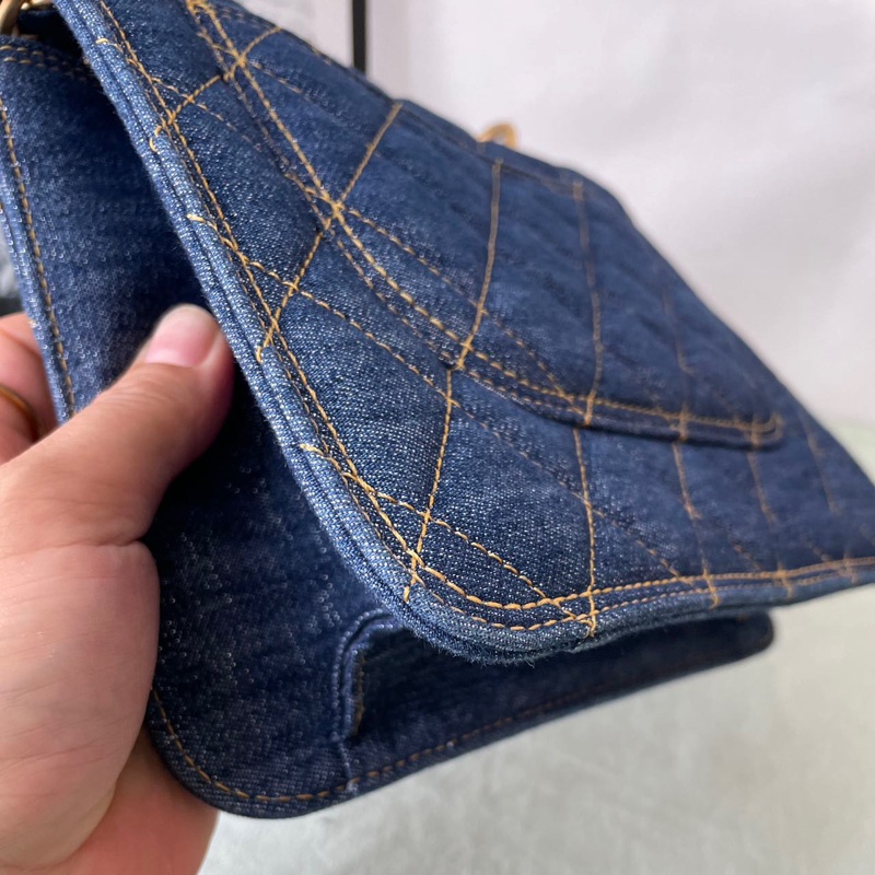 Chanel 23s 牛仔郵差包-11