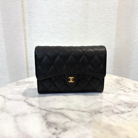 Chanel 黑荔枝皮金釦下蓋12卡長夾AP0241