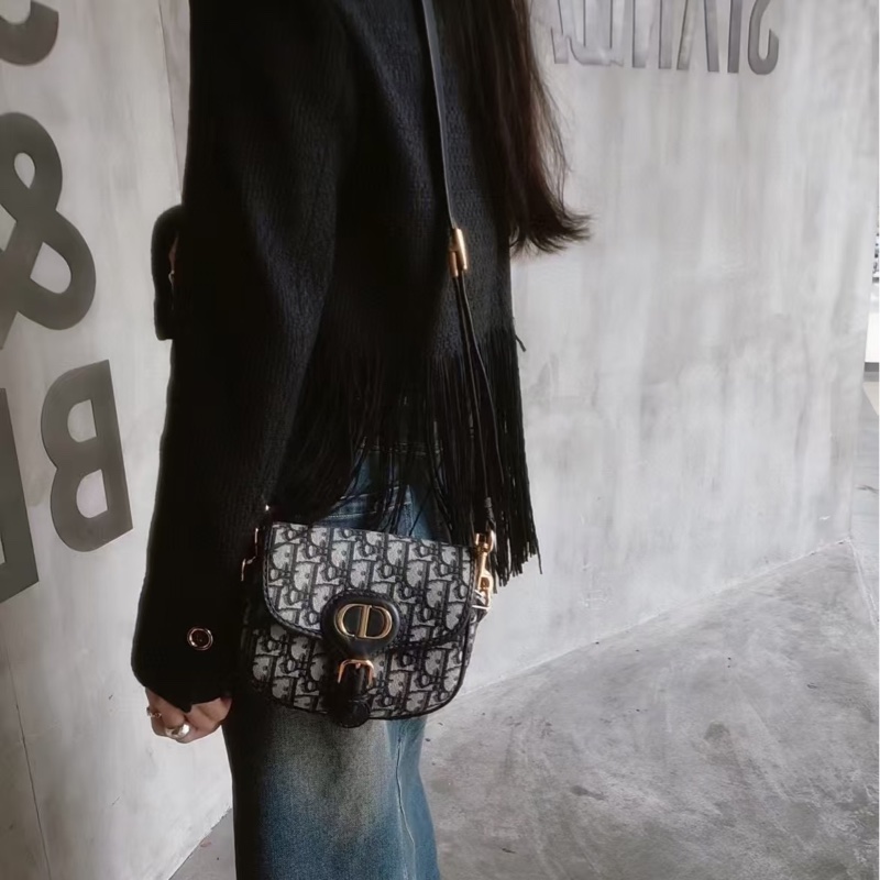 Dior迪奥藍色老花帆布經典馬鞍包Bobby中號🦓-3