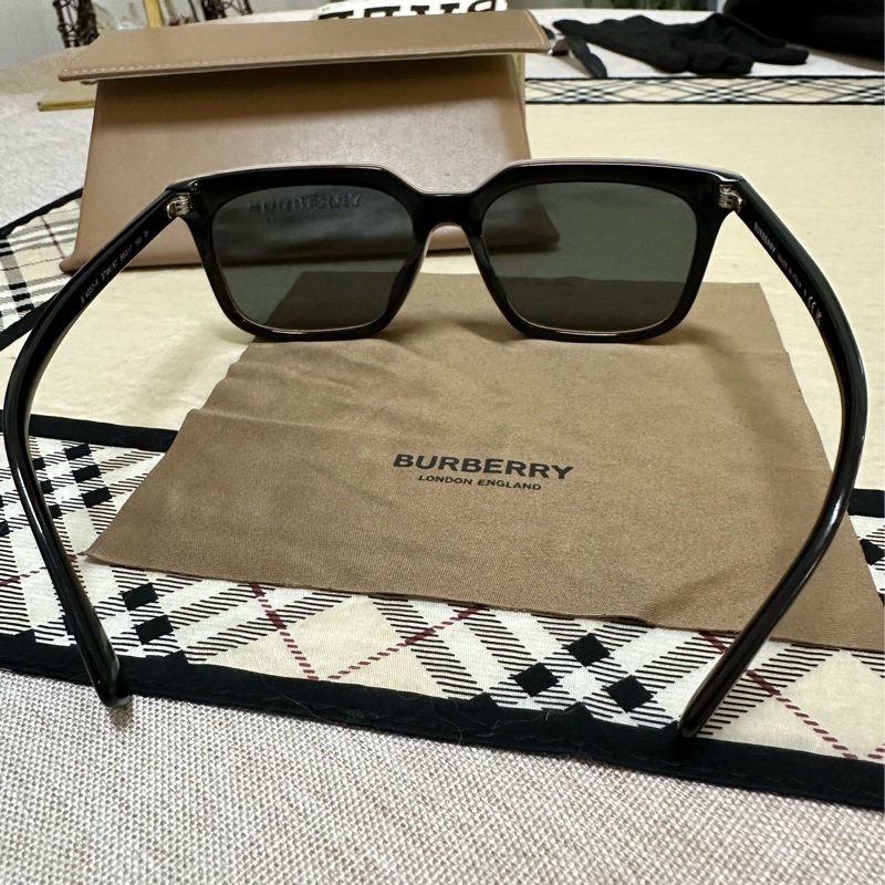 Burberry 經典層次墨鏡-2