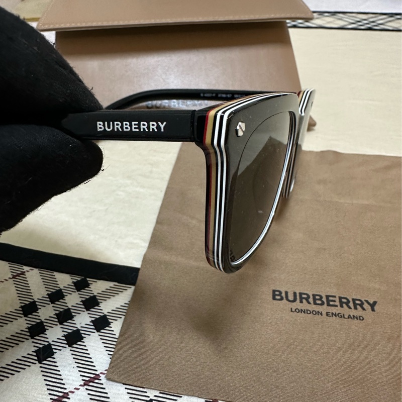 Burberry 經典層次墨鏡-3