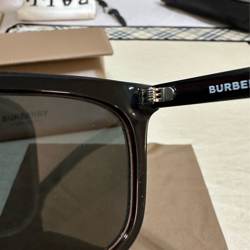 Burberry 經典層次墨鏡-7