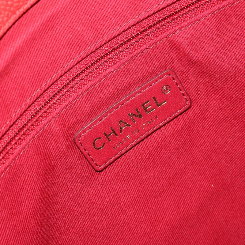 【日本直送】香奈兒 (CHANEL) 絎縫鏈條肩背包，魚子醬紋皮革，兩用款，紅色，金色雙C標誌，正品 ep14575V-19