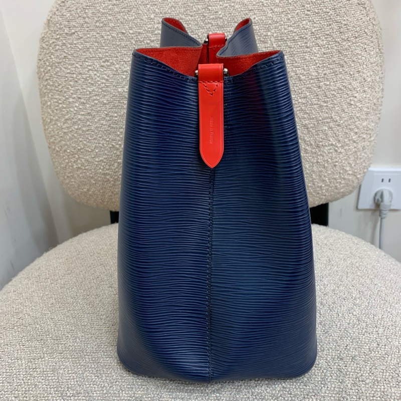 Louis Vuitton 路易威登 水波紋藍拼紅水桶 底長25  芯片➕編碼 附件：塵袋-1