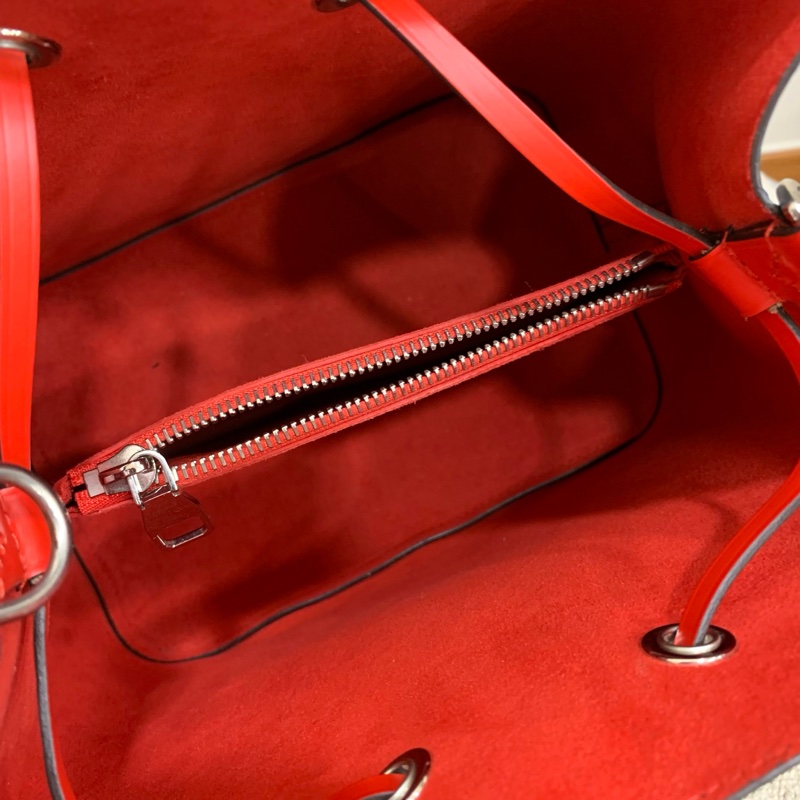 Louis Vuitton 路易威登 水波紋藍拼紅水桶 底長25  芯片➕編碼 附件：塵袋-9