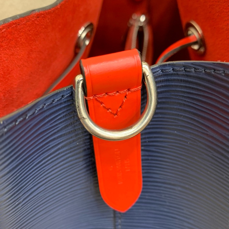 Louis Vuitton 路易威登 水波紋藍拼紅水桶 底長25  芯片➕編碼 附件：塵袋-16