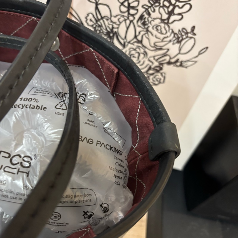 CHANEL香奈兒 🎀灰色魚子醬牛皮拼黑邊雙C吊牌托特子母包-7