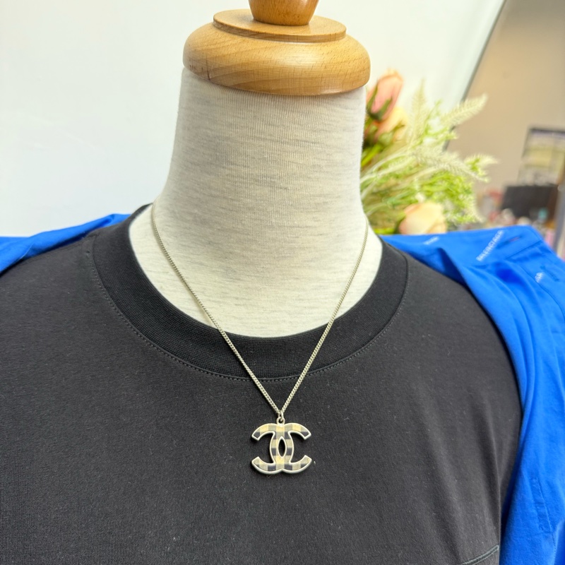 Chanel 2011年渡假系列 格紋雙C LOGO 銀色頸鏈-5