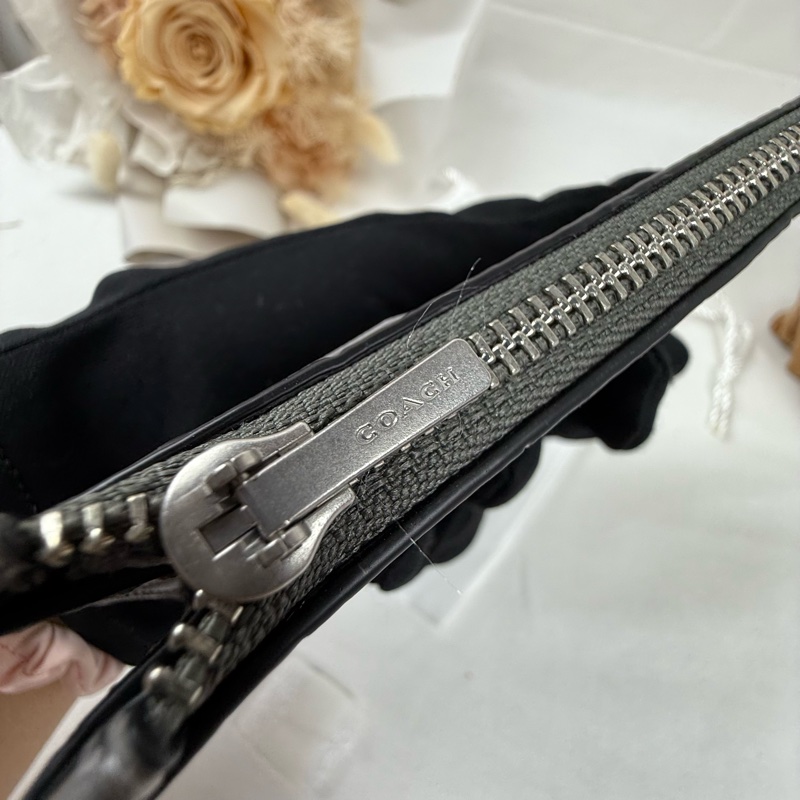 全新品 狀態良好 COACH 灰色 牛皮卡夾零錢包  男女適用-9
