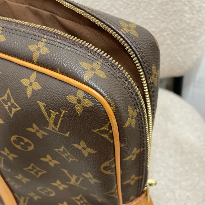 Louis Vuitton 路易威登 老花手提公文包15年 底長40。-14