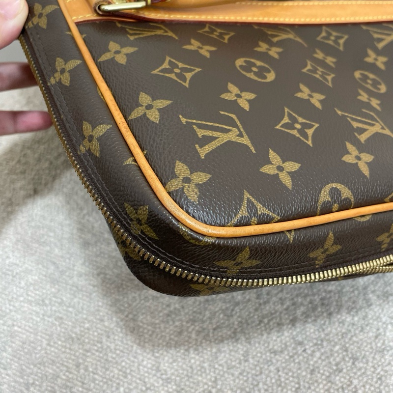 Louis Vuitton 路易威登 老花手提公文包15年 底長40。-15