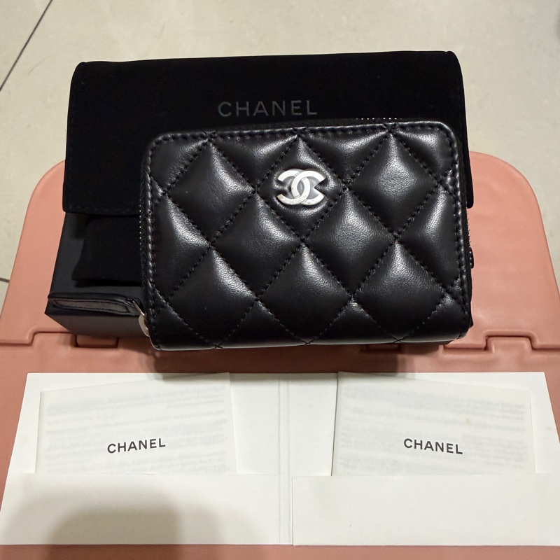 香奈兒 CHANEL  小羊皮嗎字零錢包-1
