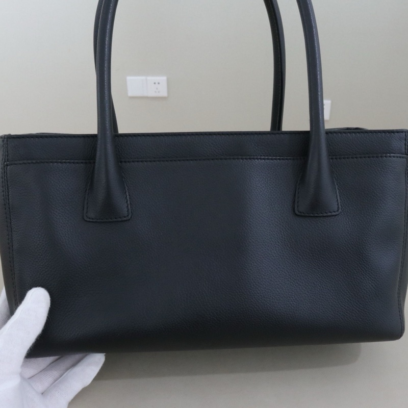 CHANEL香奈兒Cerf黑銀小號,粒紋牛皮,序號17,尺寸30*17*13,配件身份卡-1