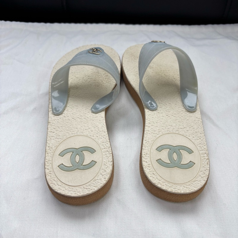 Chanel /香奈兒 雙c金標人字夾拖  尺碼：36碼 成色如圖-4