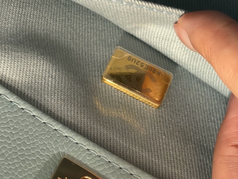 CHANEL 香奈兒 寶寶藍色 荔枝紋牛皮 Business Affinity 兩用包 A93750 手提肩背側背 超實用 夾層多容量又大-26
