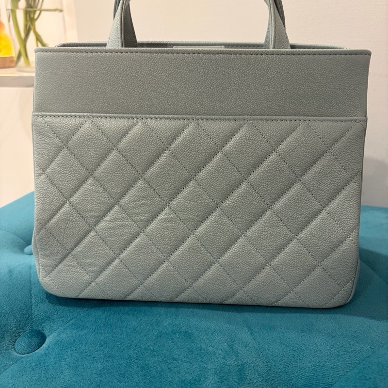 CHANEL 香奈兒 寶寶藍色 荔枝紋牛皮 Business Affinity 兩用包 A93750 手提肩背側背 超實用 夾層多容量又大-27