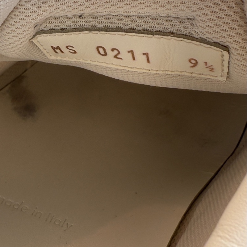 路易威登 LV 白色玩偶 秀款低幫鞋 97新 US9.5碼-4