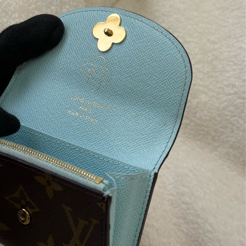 LV聖誕 Vivienne 系列 短夾零錢包✨最新晶片款-11