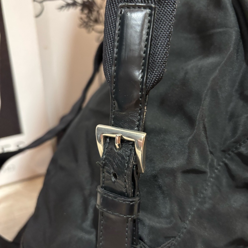 Prada 黑色尼龍後背包-6