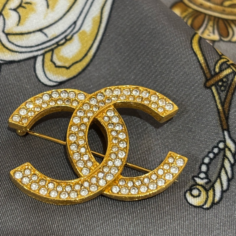 Chanel 復古金雙C滿鑽胸針-0