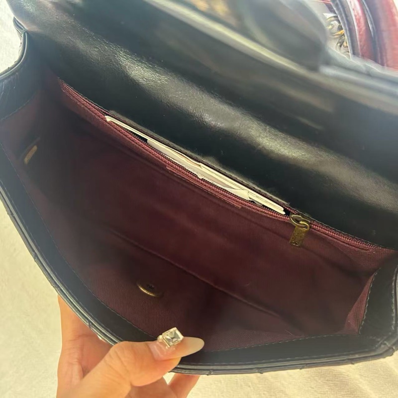 Chanel • 經典紅手柄黑金油臘牛皮孟買Cf 25 全網唯一☝🏻-7
