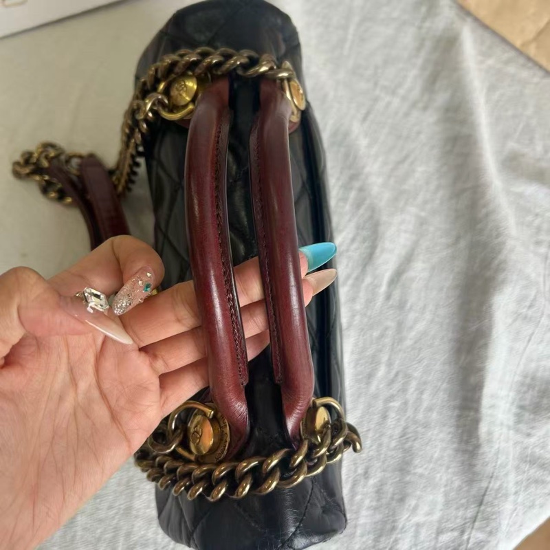 Chanel • 經典紅手柄黑金油臘牛皮孟買Cf 25 全網唯一☝🏻-13