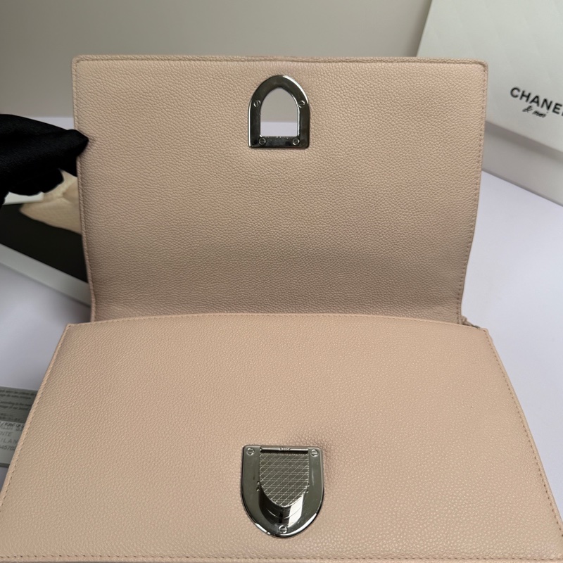 Dior • 經典櫻花粉牛皮盾牌包 中號 🈶保卡-9