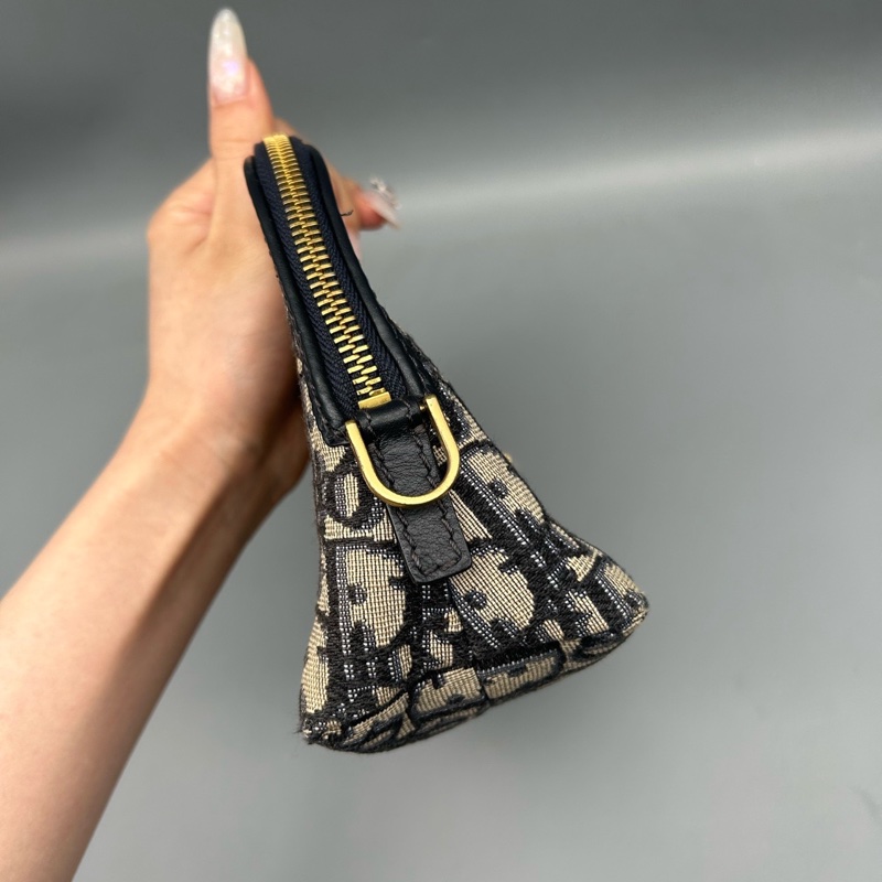 Dior · 經典刺繡老花斜背包-5