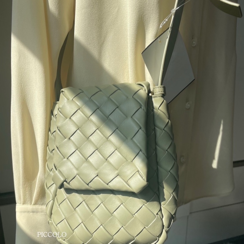 Bottega Veneta Mini Cobble 小羊皮 經典BV編織包-0