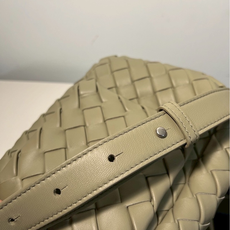 Bottega Veneta Mini Cobble 小羊皮 經典BV編織包-10
