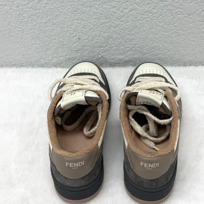 Fendi 芬迪 皮革 絨面 棕色拼接 白色 休閒鞋 板鞋 36碼-4