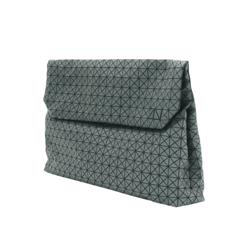 Issey Miyake Bao Bao 幾何細方格釦式斜背包-1