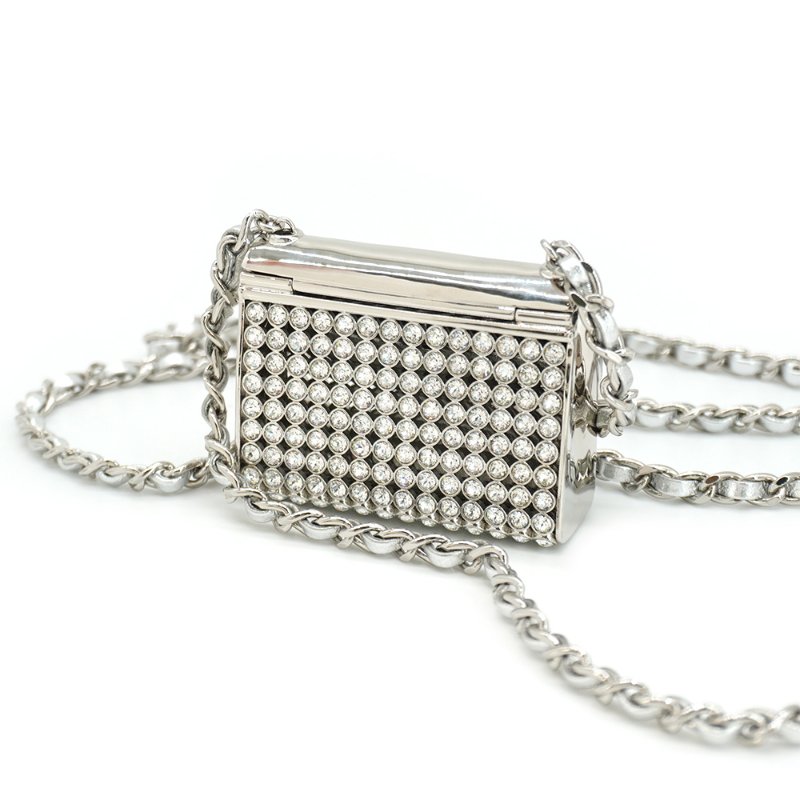 Chanel 展示品 皮穿鍊水鑽掀蓋迷你斜背包吊飾(銀)-2