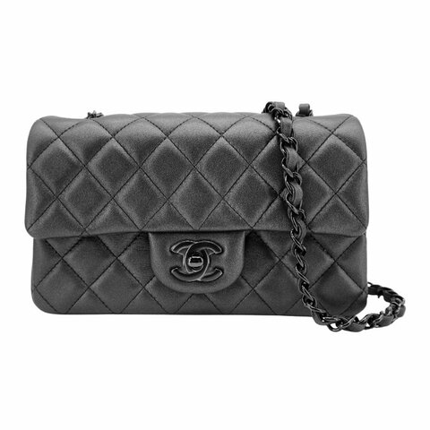 Chanel 展示品 So Black 黑雙C菱格粒紋羊皮斜背包-20cm(A69900-黑)