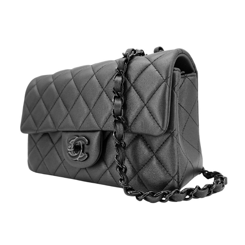 Chanel 展示品 So Black 黑雙C菱格粒紋羊皮斜背包-20cm(A69900-黑)-1