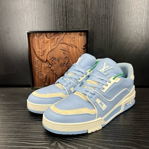 Louis Vuitton路易威登 trainer 天空藍 41.5 碼