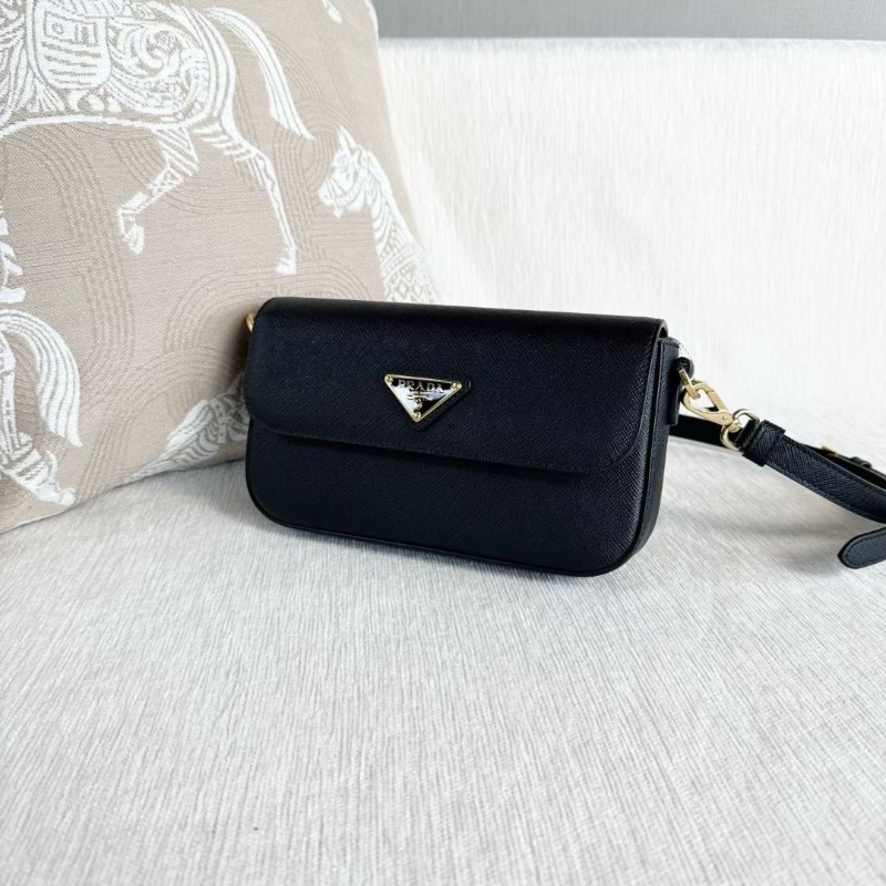 Prada 新款Saffiano斜背包 黑色金扣 20*12*4  95新 配件鏈條 肩帶 塵袋-5