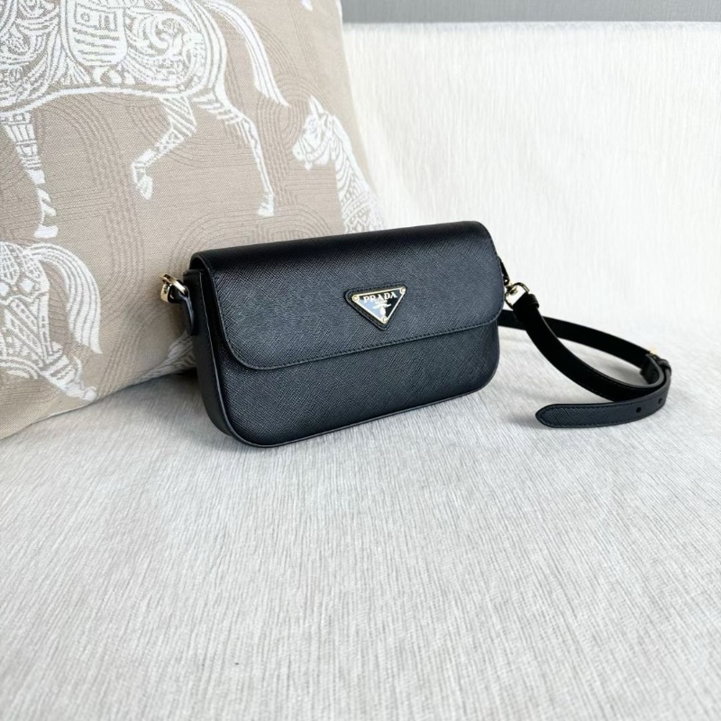 Prada 新款Saffiano斜背包 黑色金扣 20*12*4  95新 配件鏈條 肩帶 塵袋-6